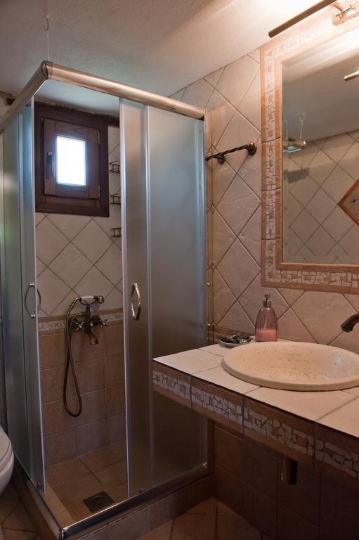 Kamares House Apartments & Studios Вурвуру Стая снимка
