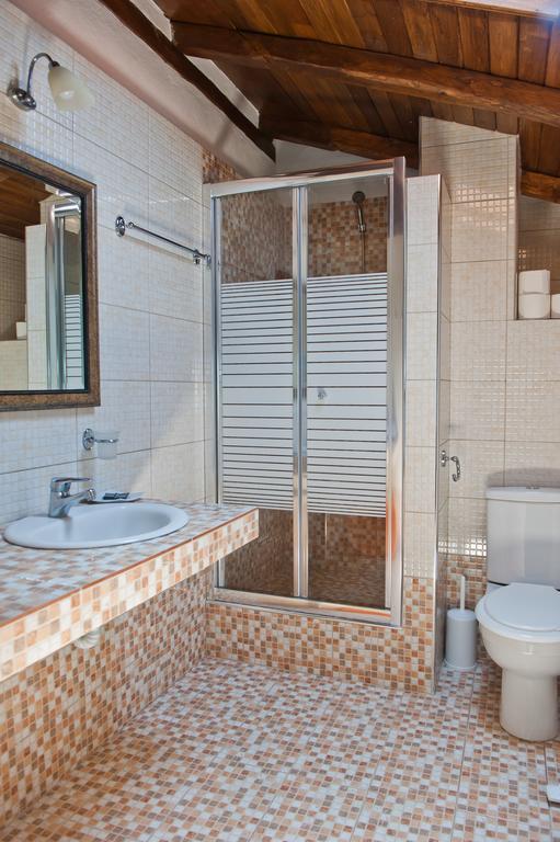 Kamares House Apartments & Studios Вурвуру Стая снимка