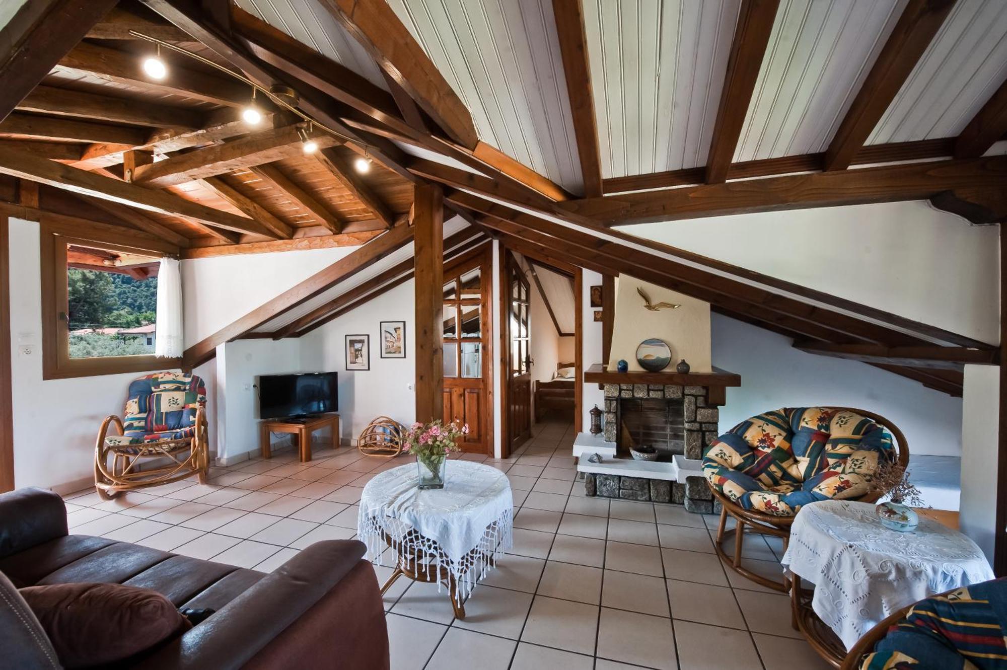 Kamares House Apartments & Studios Вурвуру Екстериор снимка