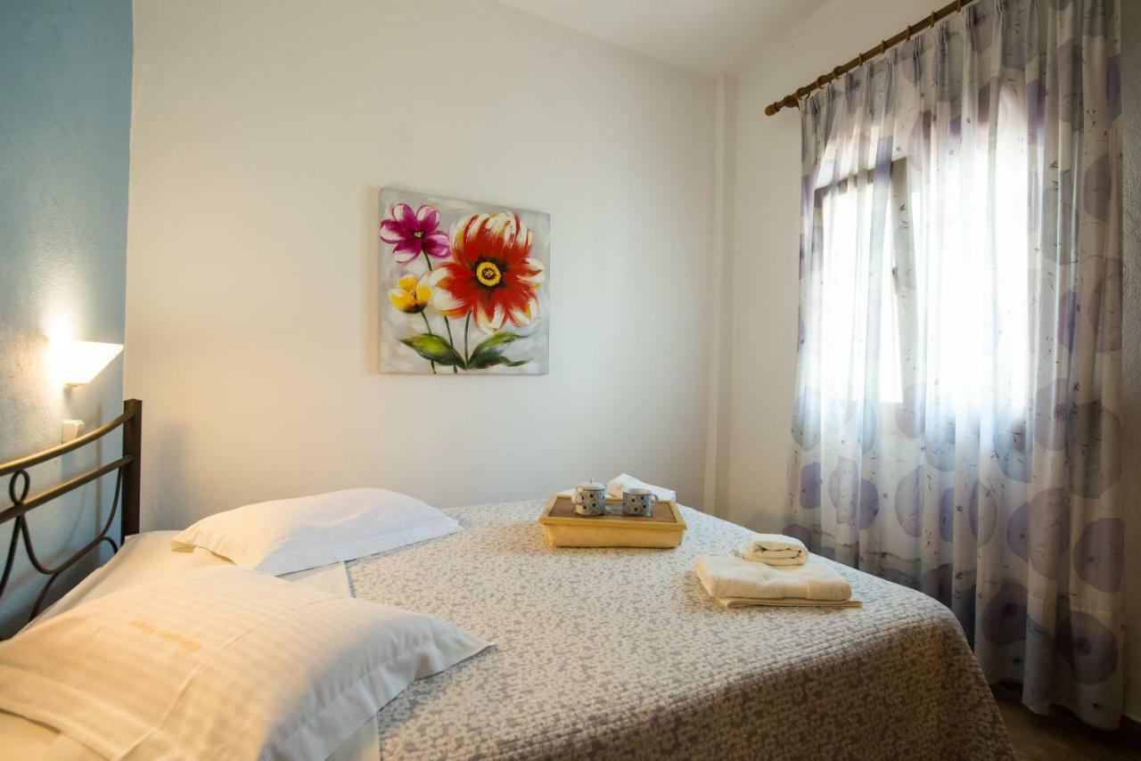 Kamares House Apartments & Studios Вурвуру Екстериор снимка