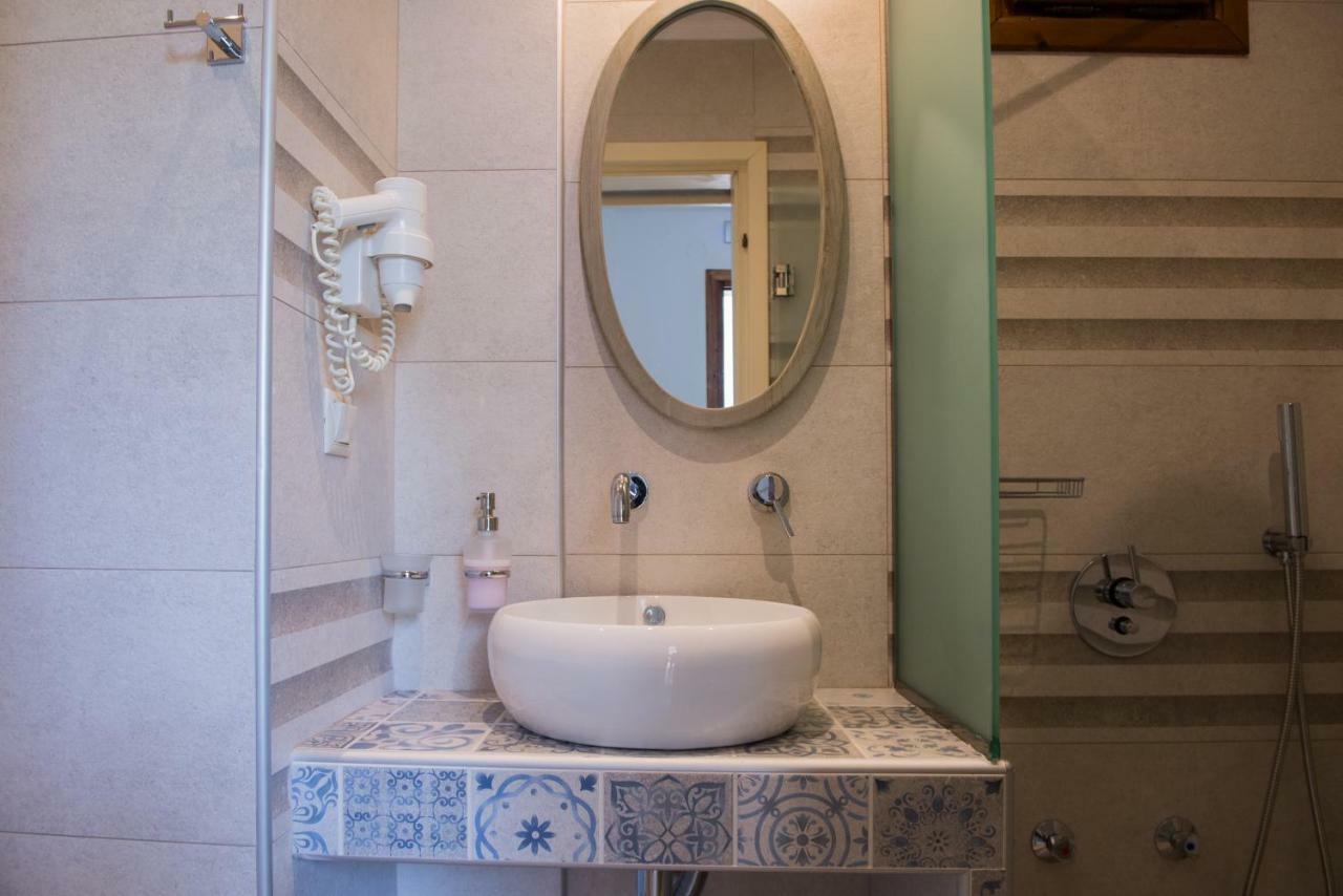 Kamares House Apartments & Studios Вурвуру Екстериор снимка